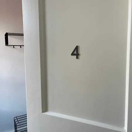 Deluxe *
